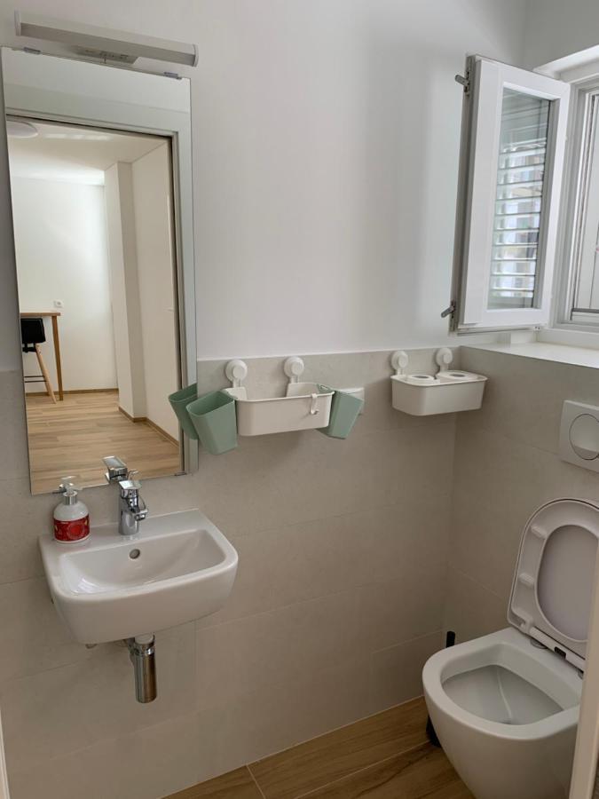 Studio Apartment Zara Bagian luar foto